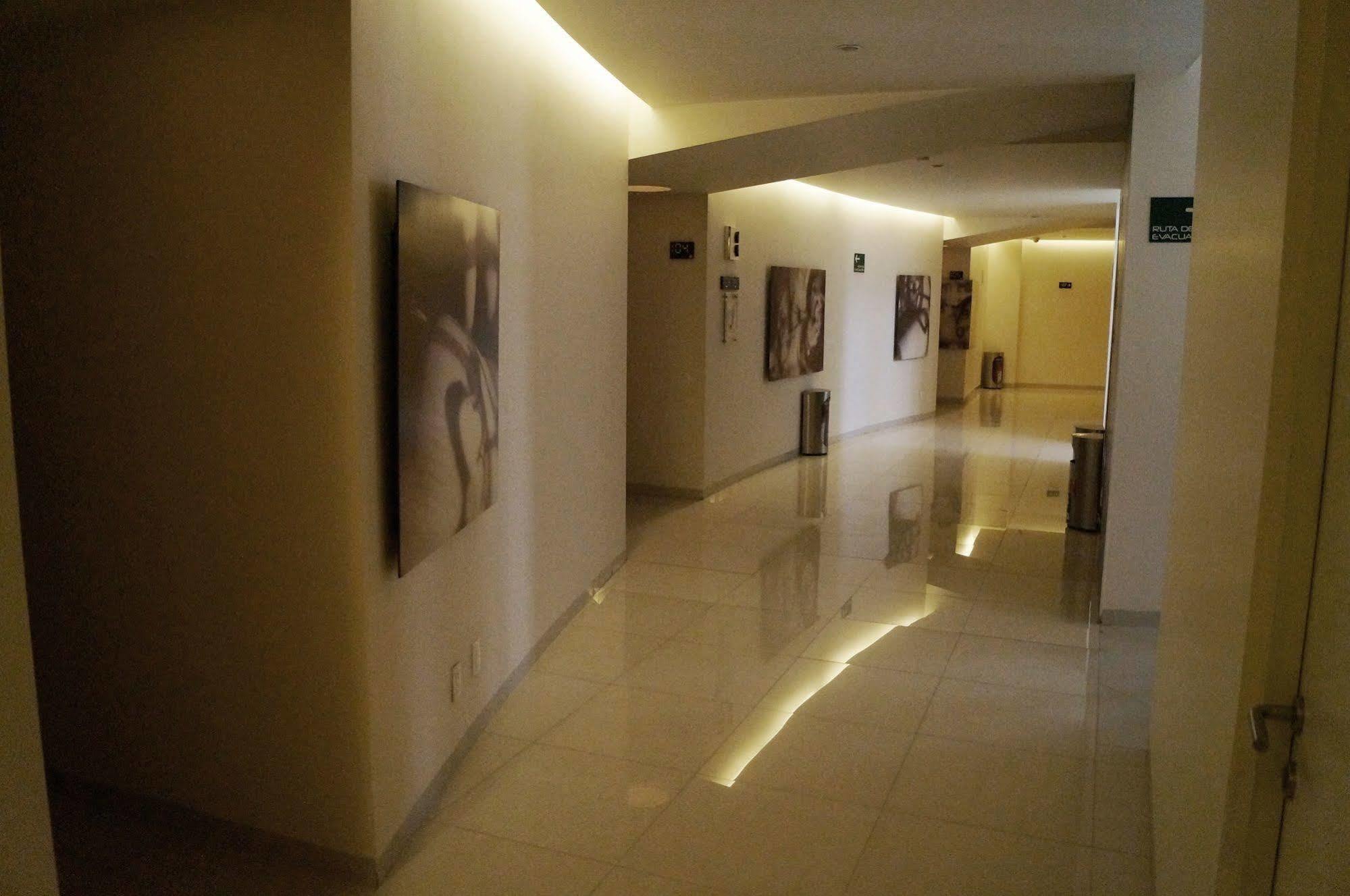Love Hotel Kron Mexico By Eksteriør billede